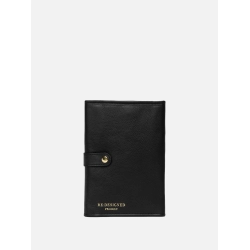 Project 7/Pindeetui i black/gold