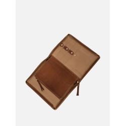 Project 8/Pindeetui i walnut/gold